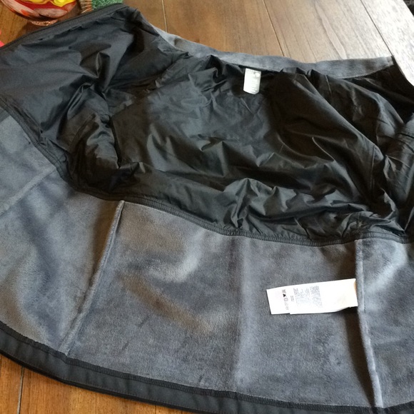 Mountain Hardwear Lightweight Partial Puffer - Picture 5 of 8